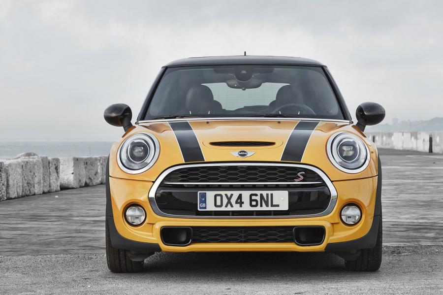  Mini Cooper Hardtop 2015 года  (фото 22 из 26)